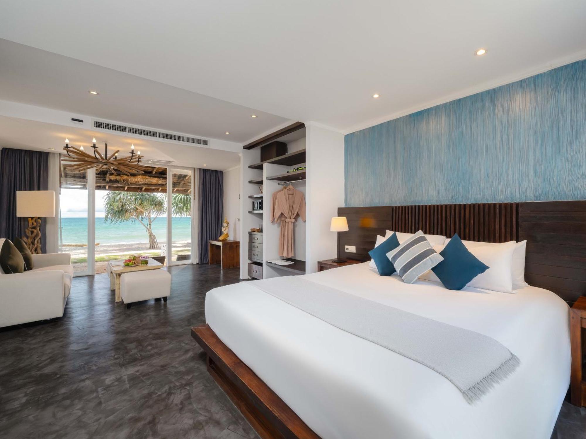 Natai Beach Resort Bagian luar foto
